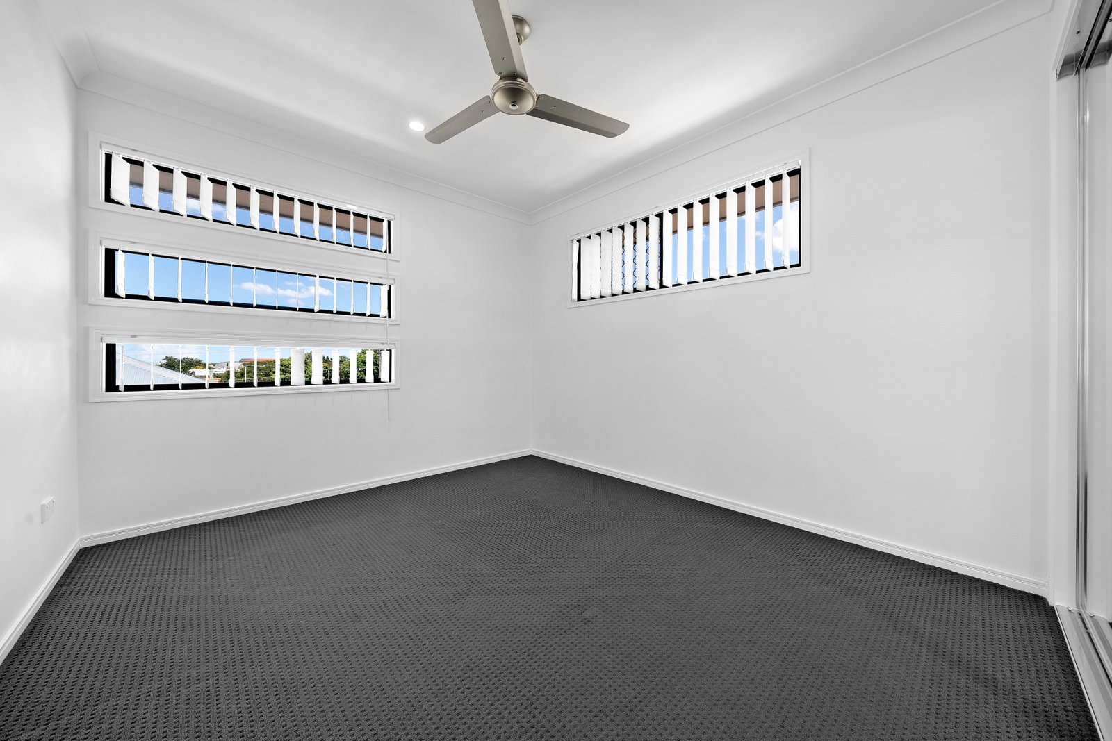 16 Thompson Street ZILLMERE 7