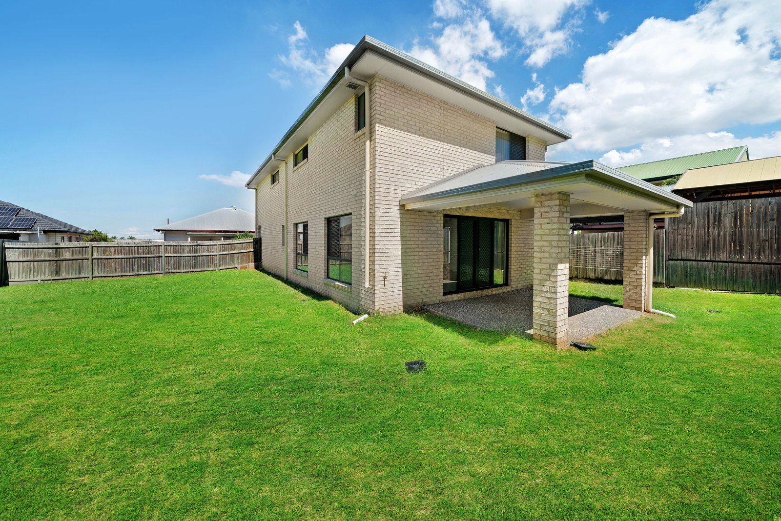 16 Thompson Street ZILLMERE 10