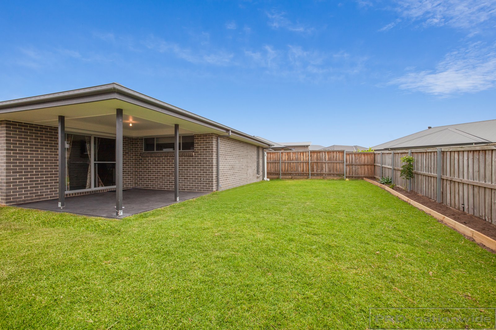 16 Threadtail Street CHISHOLM 11
