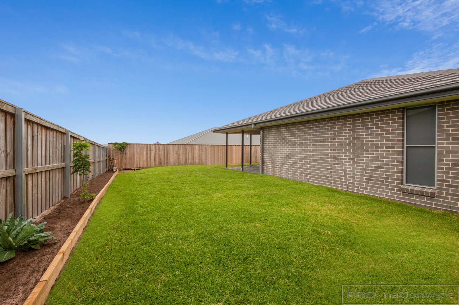 16 Threadtail Street CHISHOLM 12