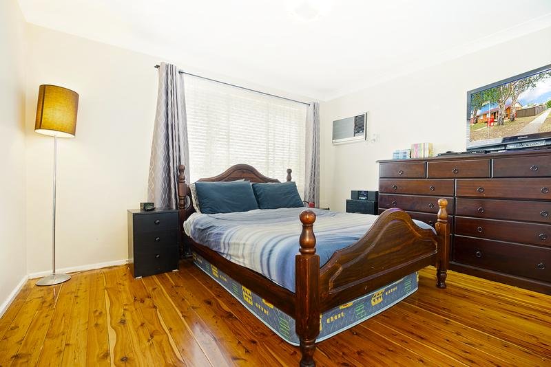 16 Timgalen Avenue SOUTH PENRITH 4