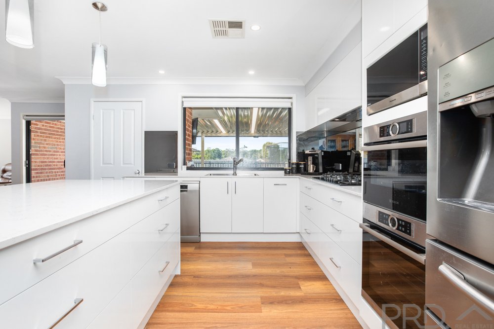 16 Tipperary Drive ASHTONFIELD 4