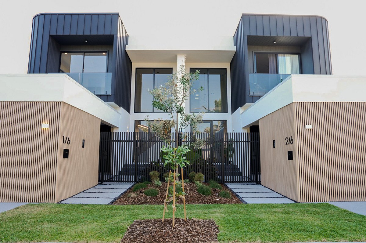 1/6 Topaz Court Hollywell 3