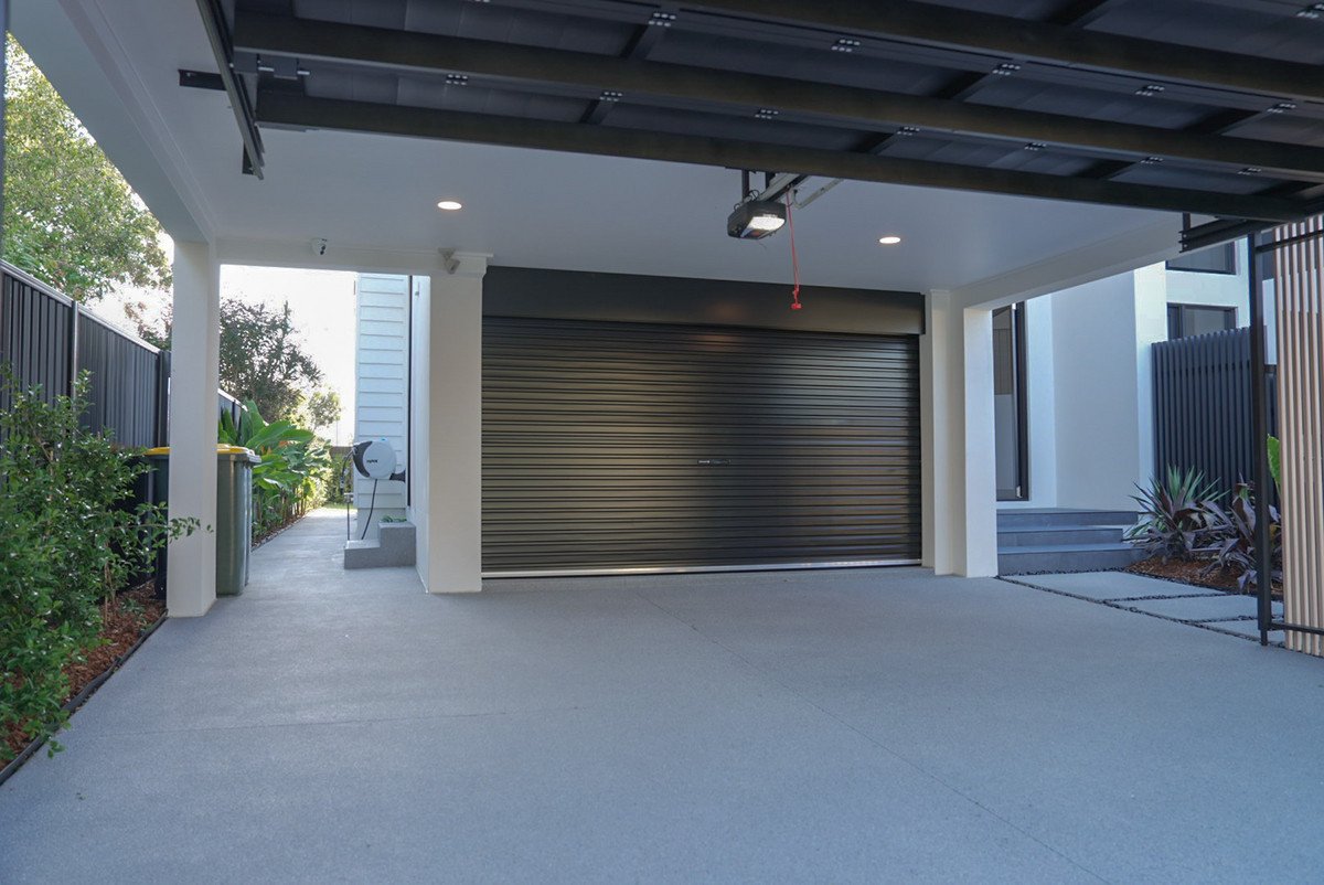 1/6 Topaz Court Hollywell 27