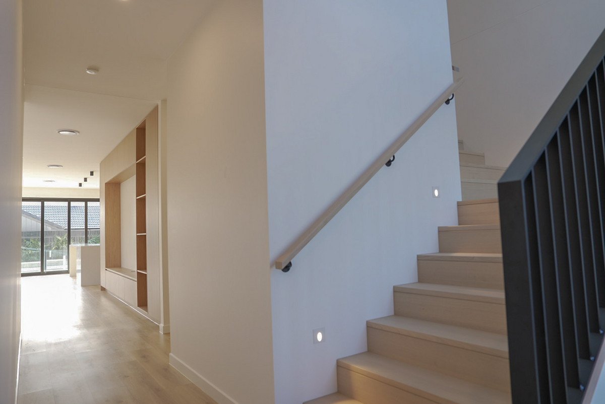 1/6 Topaz Court Hollywell 24