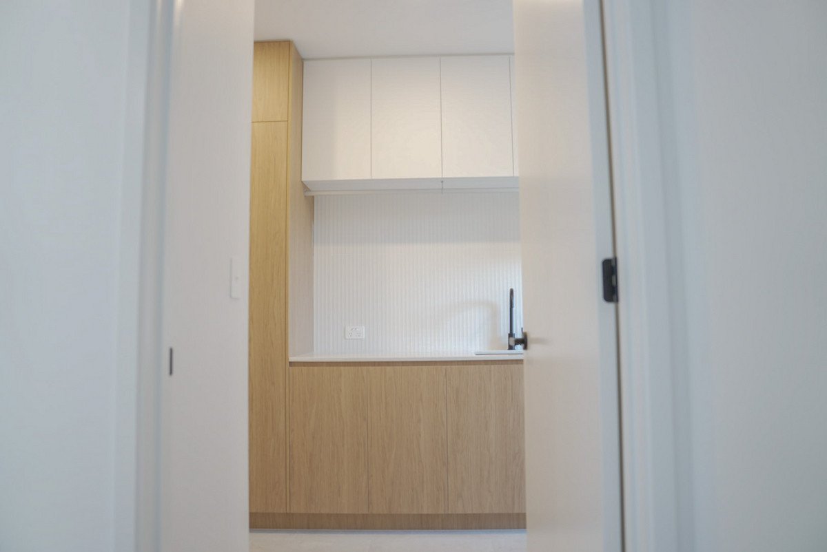 1/6 Topaz Court Hollywell 26