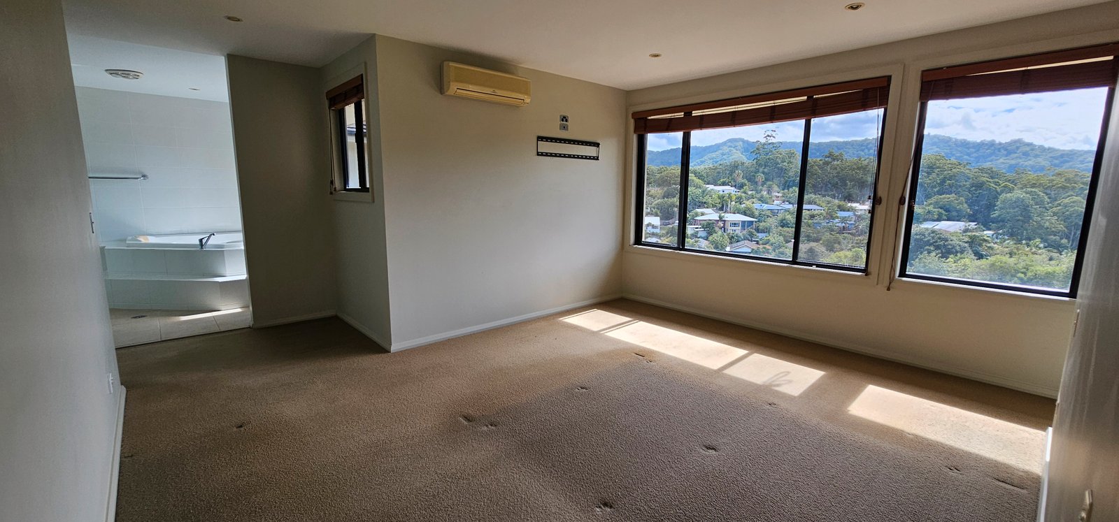16 Tranquility Close KORORA 20