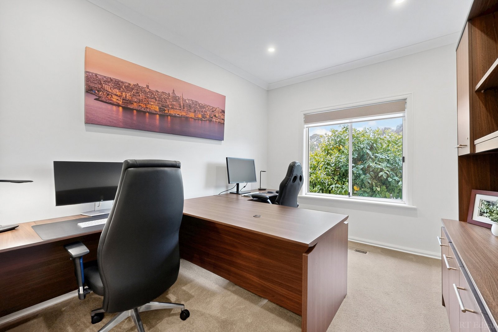 Real Estate and Property in 16 Treetop Terrace, Plenty, VIC
