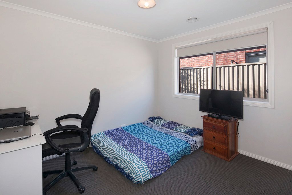 16 Tristan Drive SEBASTOPOL 7