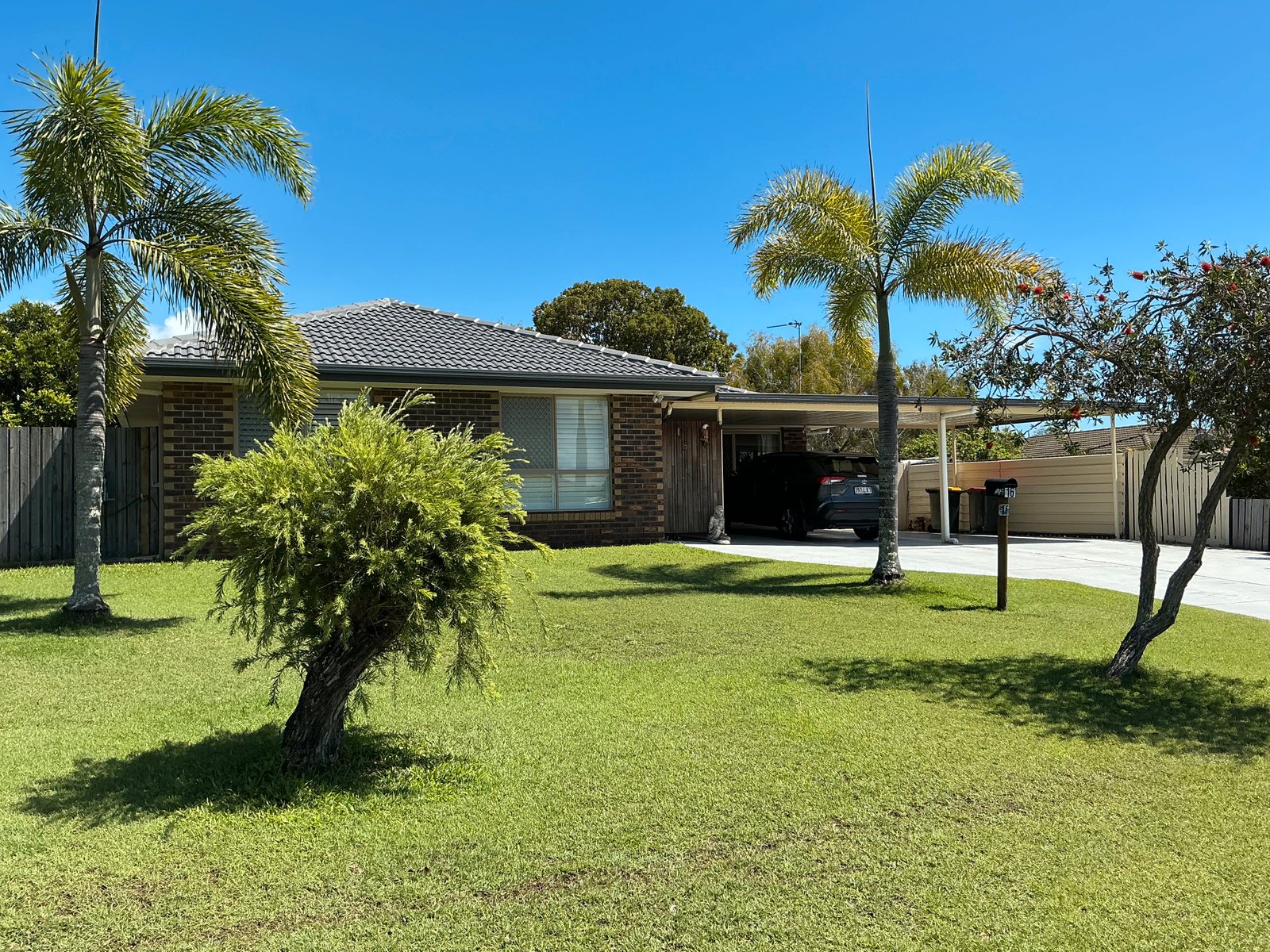 16 Tristania Crescent URANGAN 2