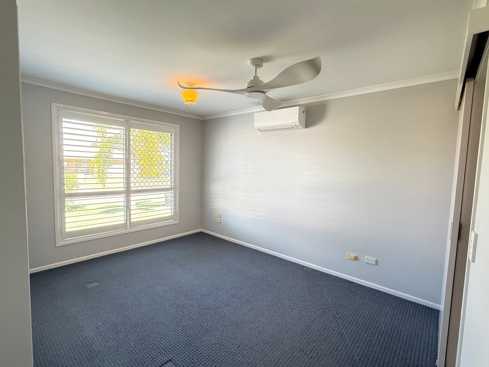 16 Tristania Crescent URANGAN 11