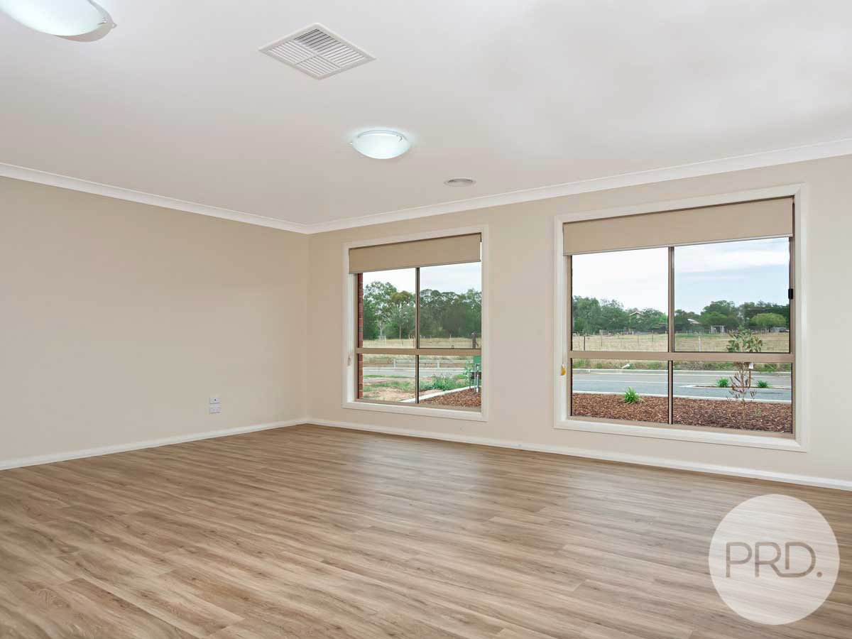 1/6 Trumper Street BOOROOMA 5