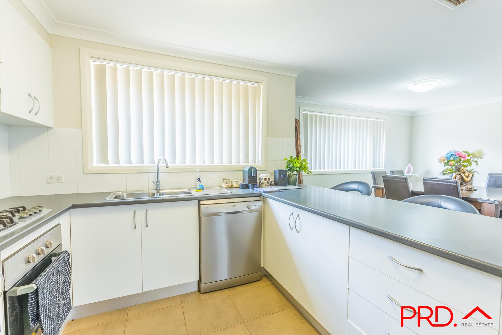 16 Tulipwood Crescent TAMWORTH 6