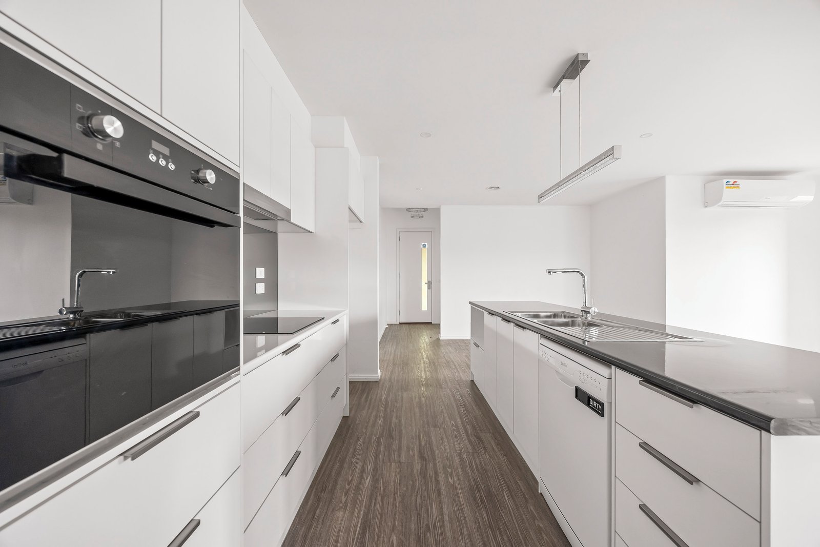 Gallery: 16 Tunbridge Street