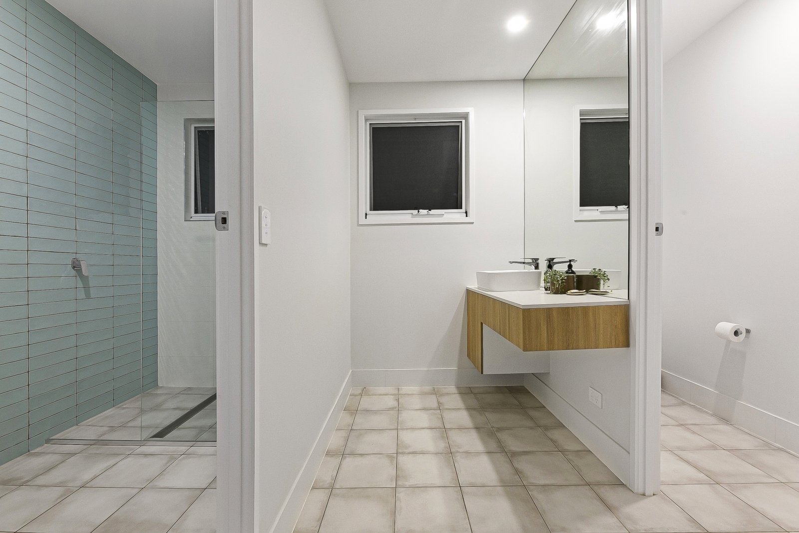 16 Twenty Fourth Avenue PALM BEACH 14