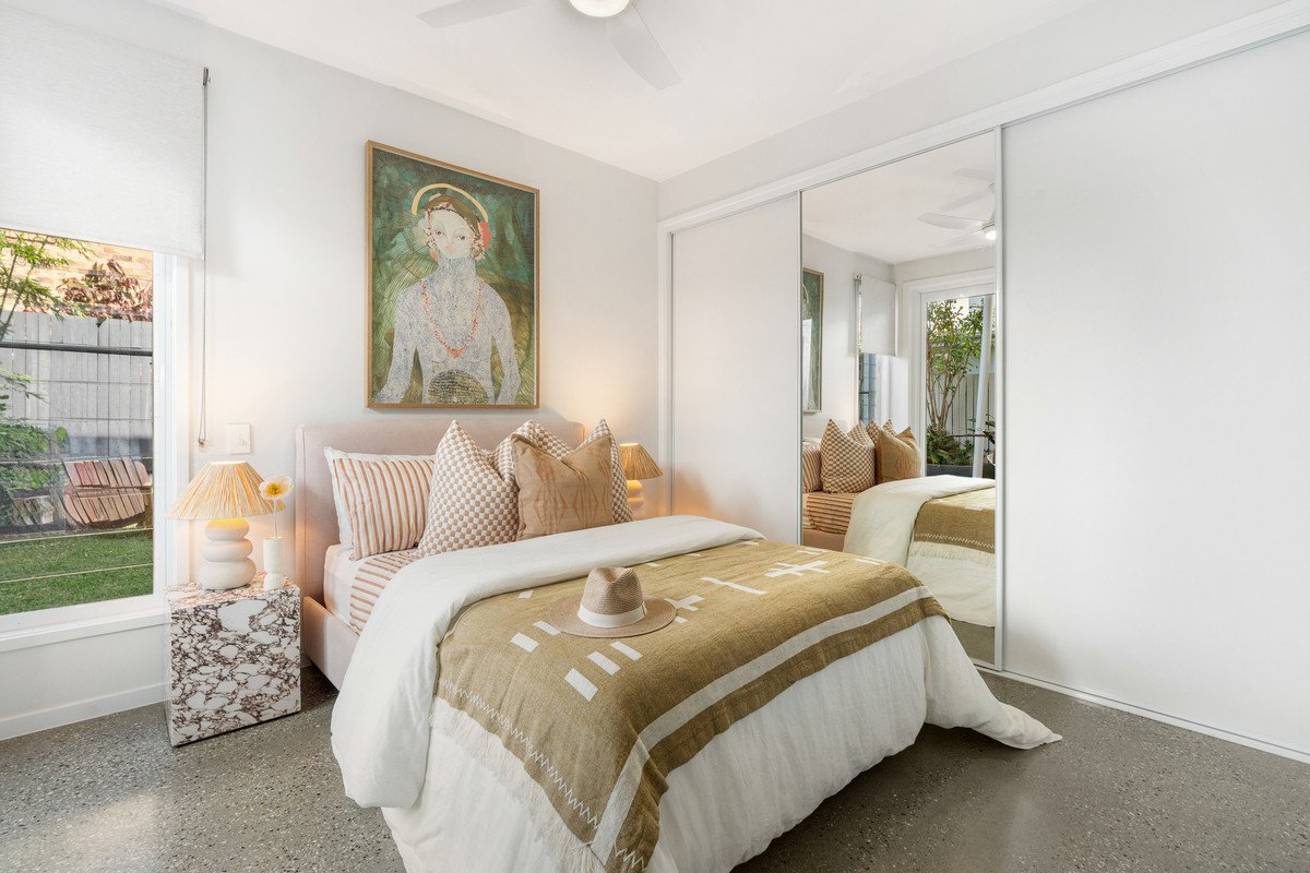 16 Twenty Fourth Avenue PALM BEACH 10