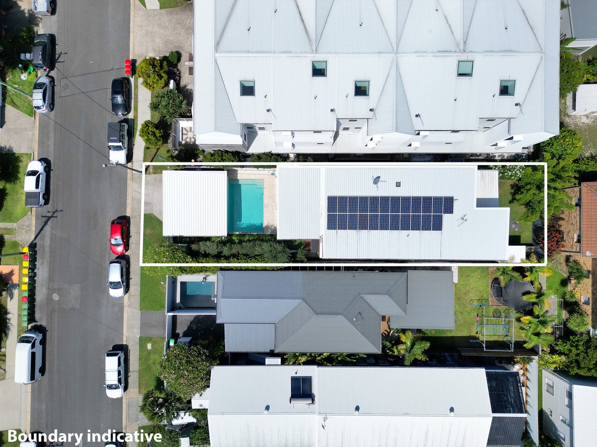 16 Twenty Fourth Avenue PALM BEACH 30