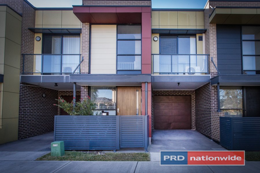 16 Tyler Street JORDAN SPRINGS 1