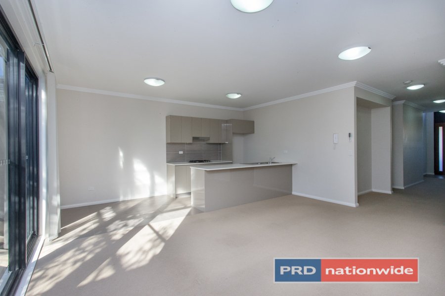 16 Tyler Street JORDAN SPRINGS 4