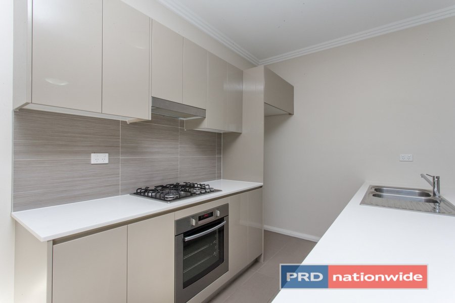 16 Tyler Street JORDAN SPRINGS 5