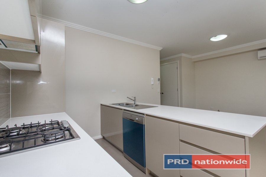 16 Tyler Street JORDAN SPRINGS 6