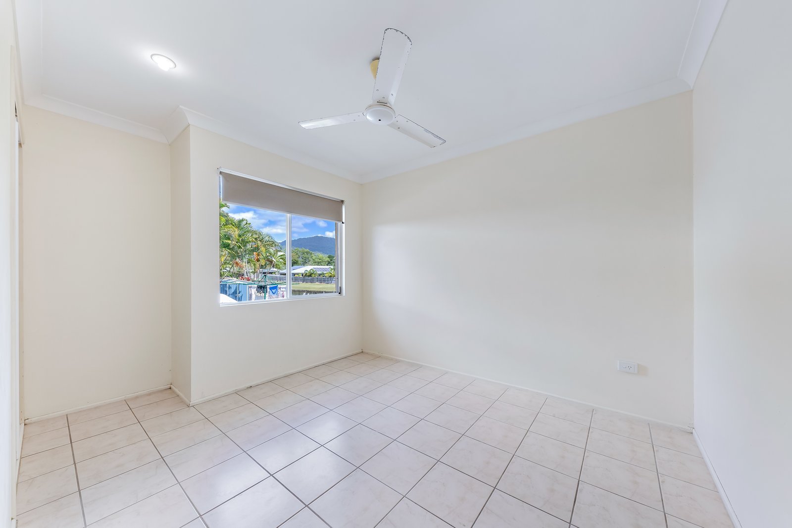 16 Valley Drive CANNONVALE 8