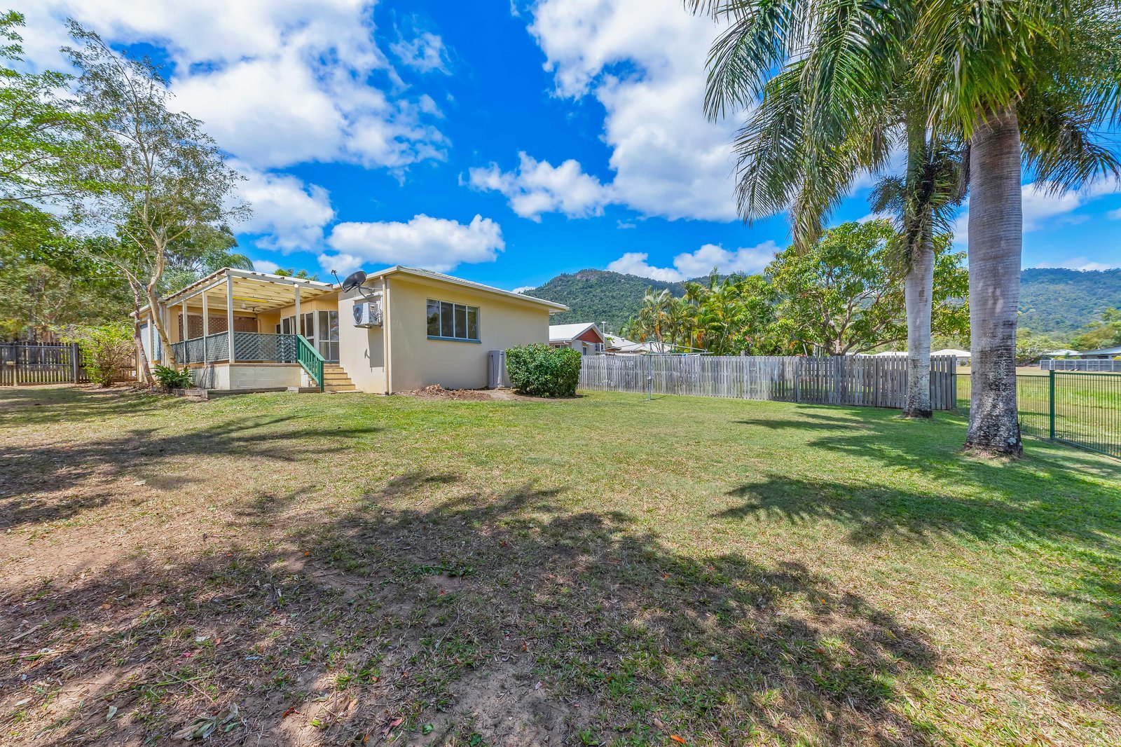 16 Valley Drive CANNONVALE 14