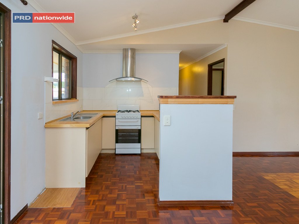 16 Vanda Street URANGAN 9