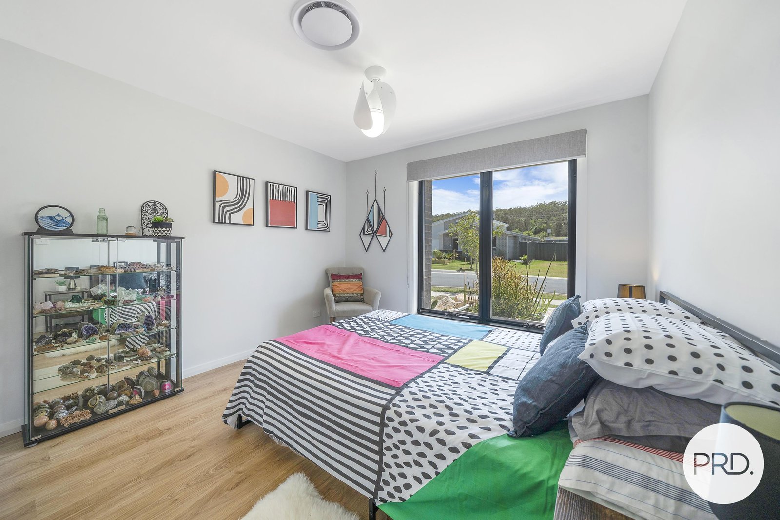 16 Vernon Circuit KEW 12