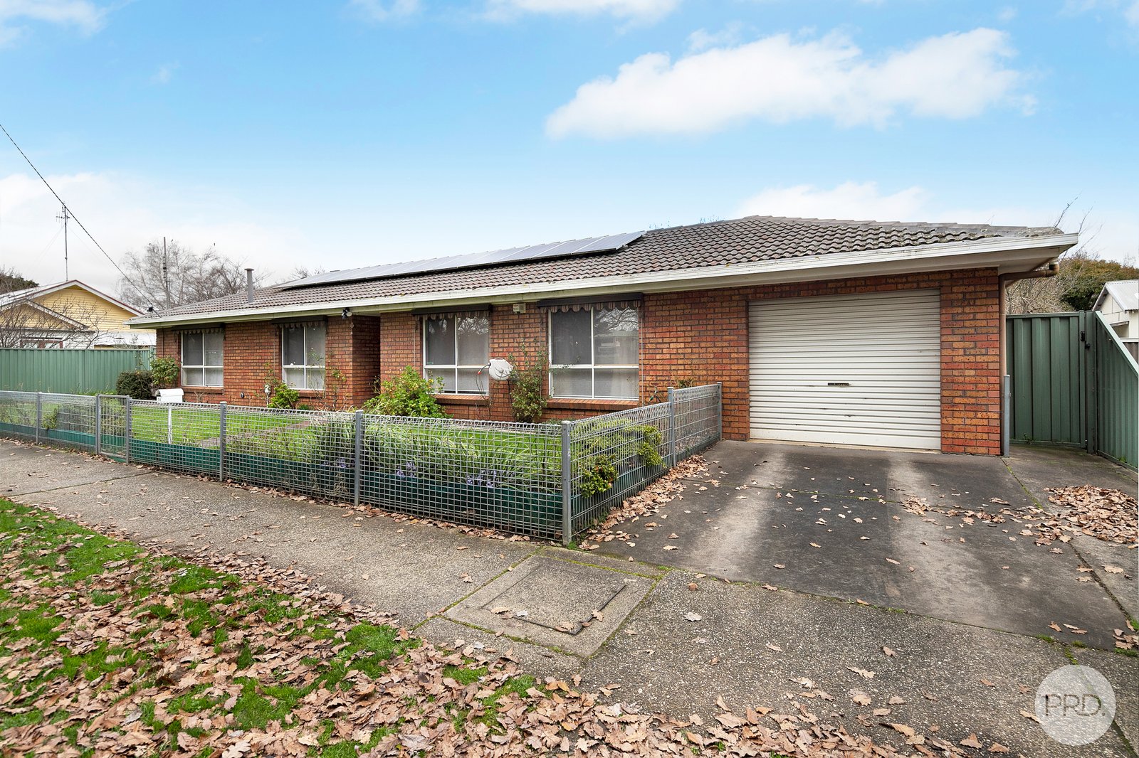 16 Victoria Street CRESWICK 1