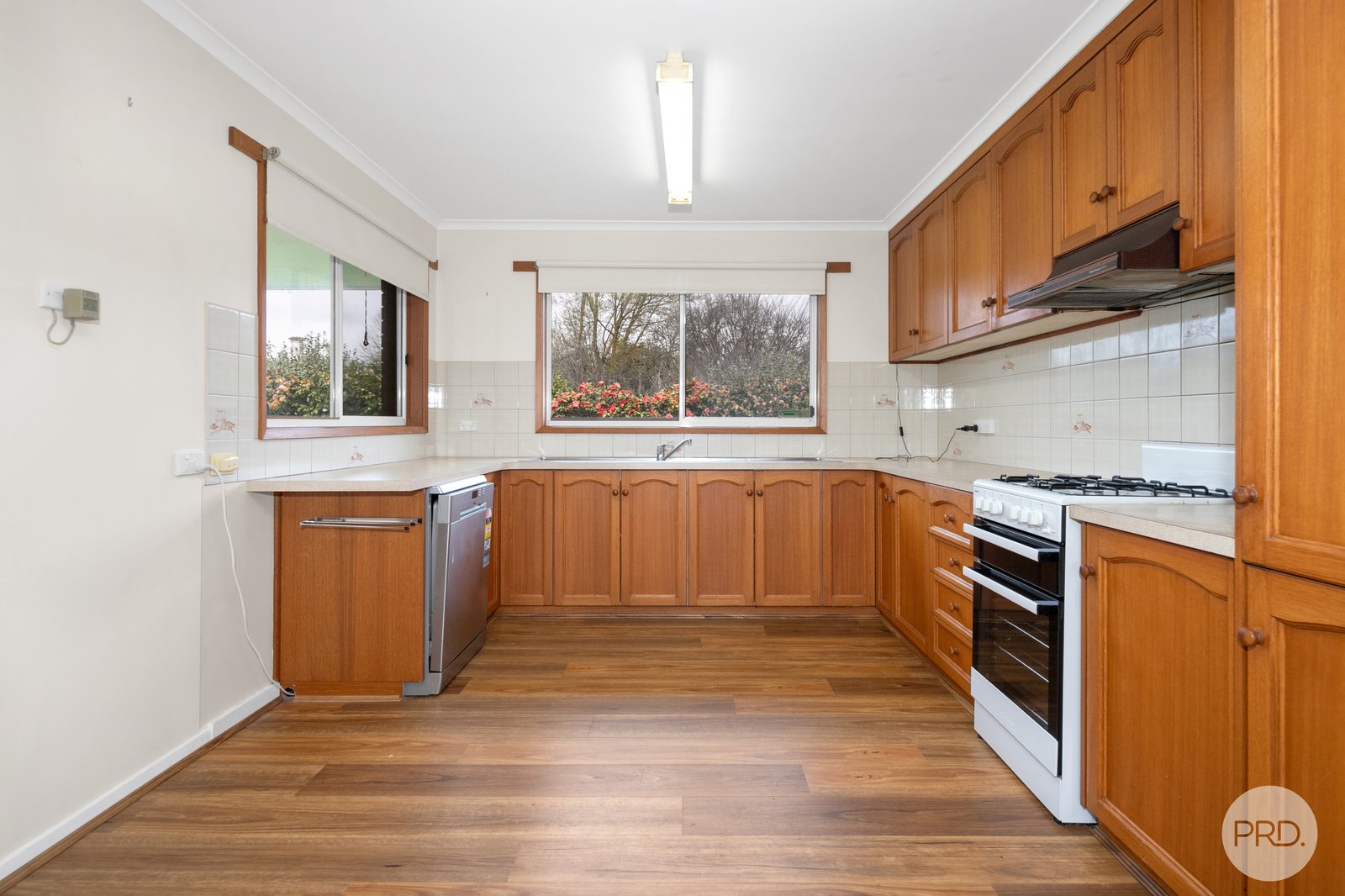 16 Victoria Street CRESWICK 4