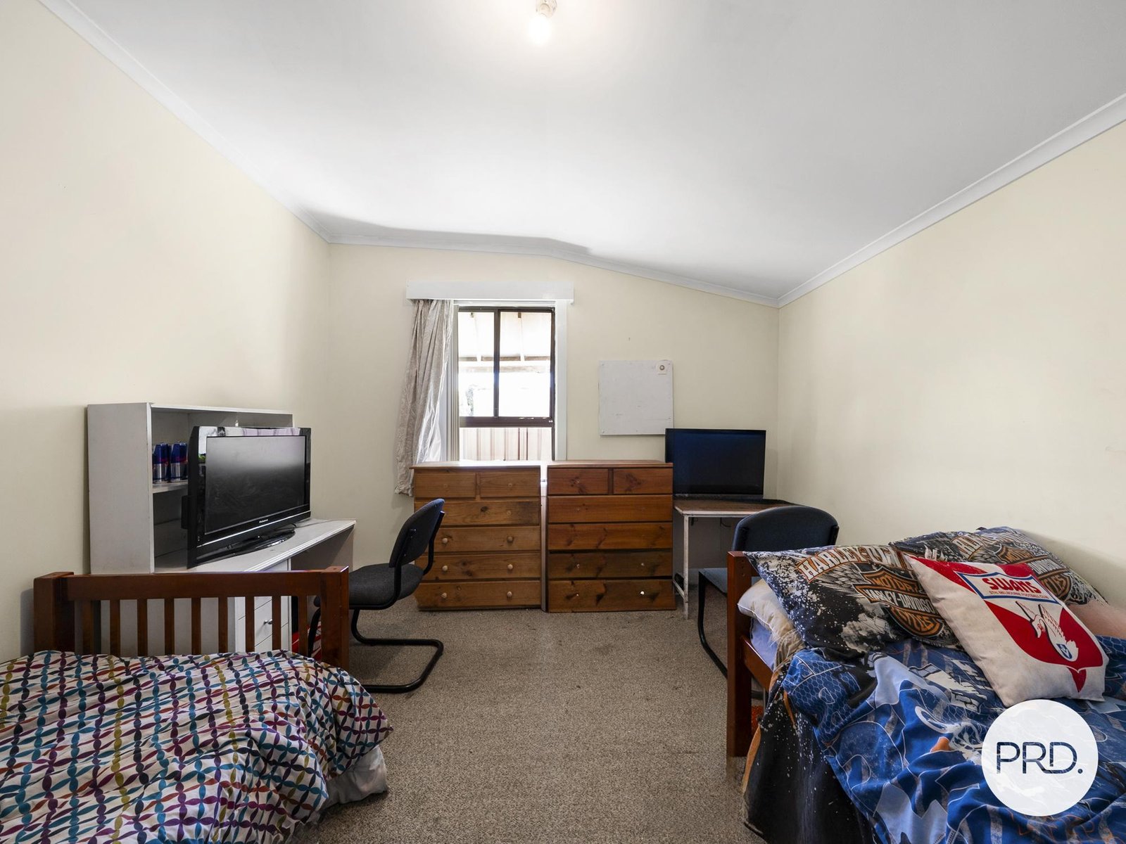 16 Victoria Street SEYMOUR 6