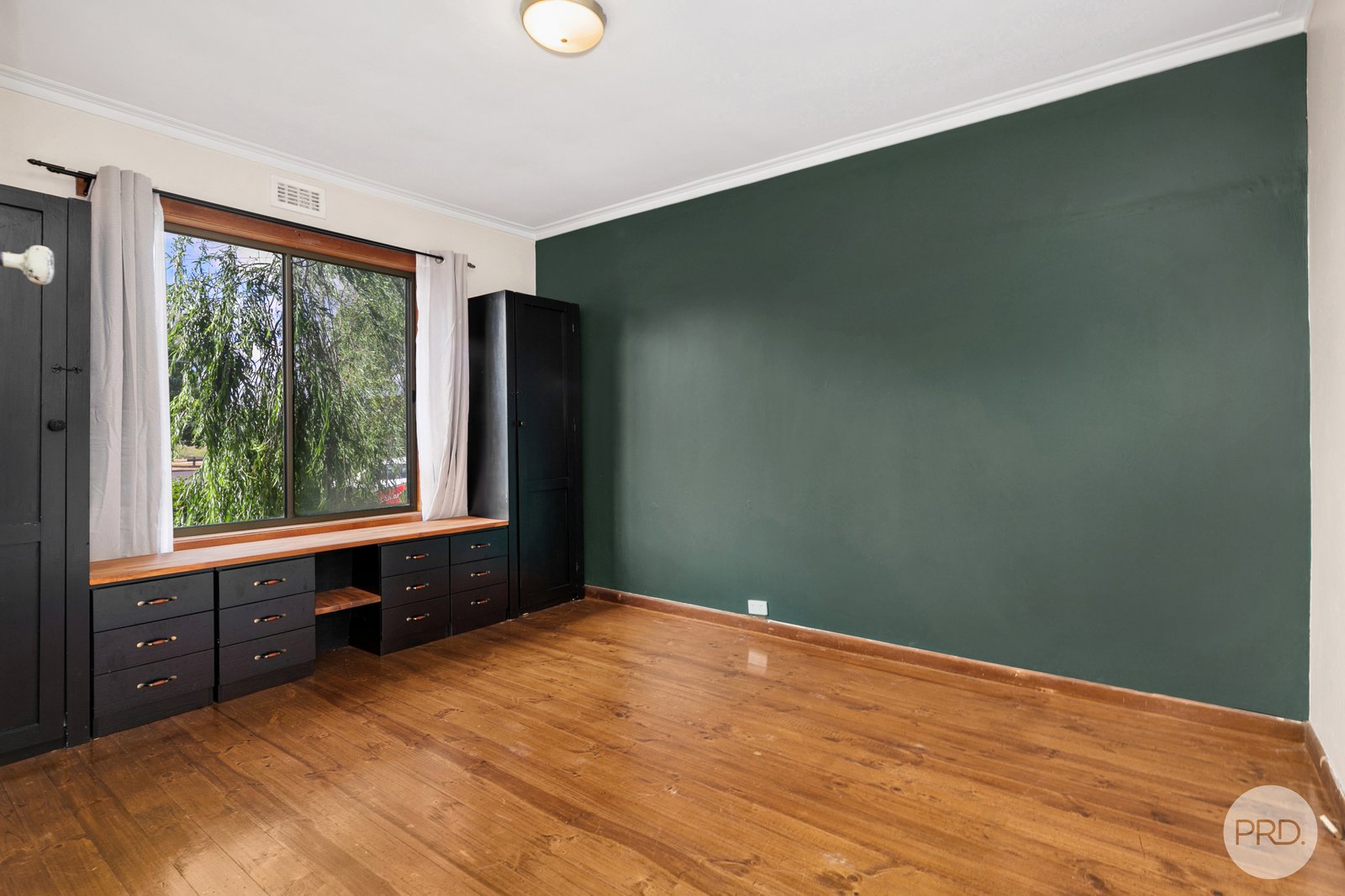 16 Wall Street SEBASTOPOL 6