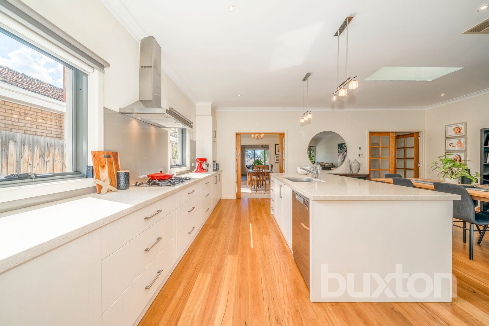 Gallery: 16 Waratah Avenue