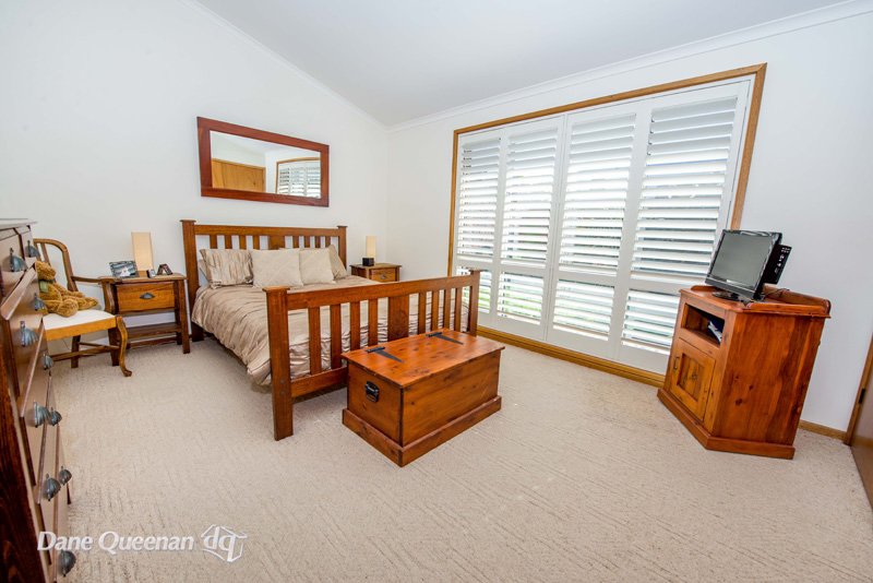 16 Waratah Avenue SALAMANDER BAY 18