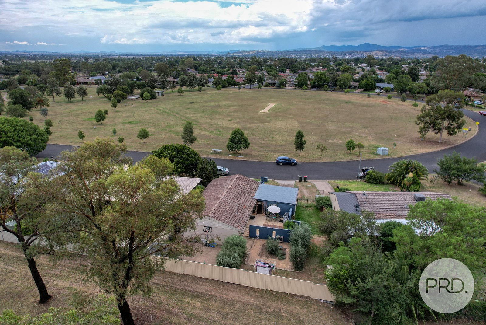 16 Waree Drive TAMWORTH 25