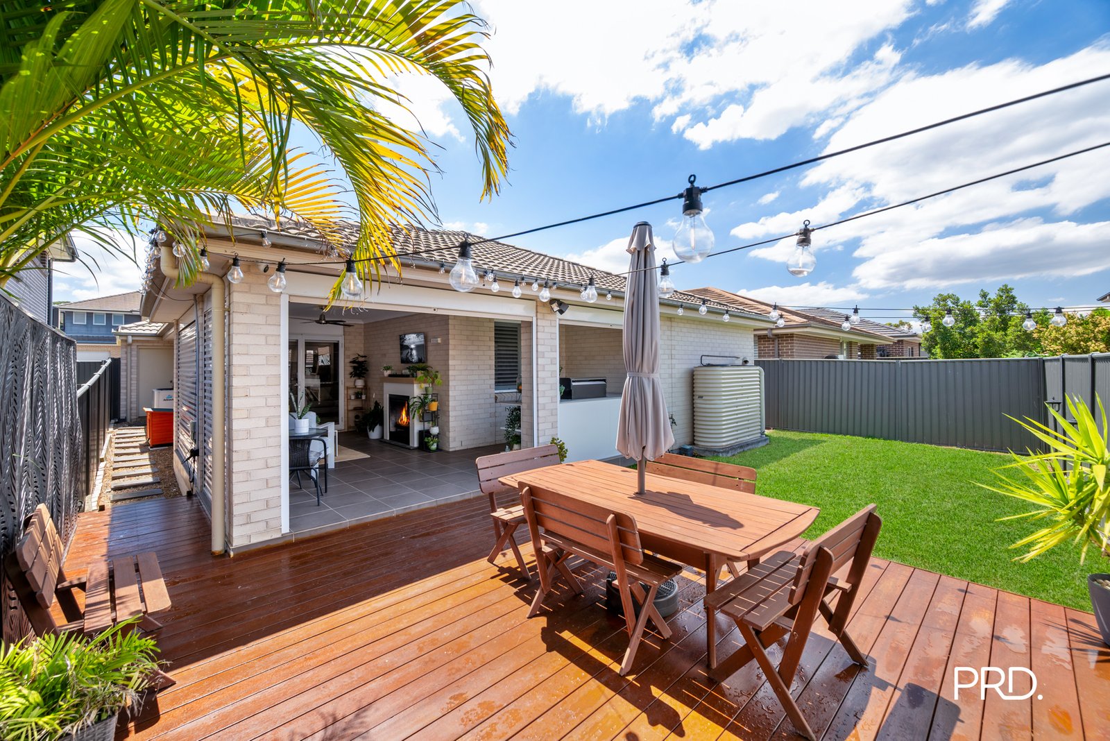 16 Water Gum Drive JORDAN SPRINGS 13