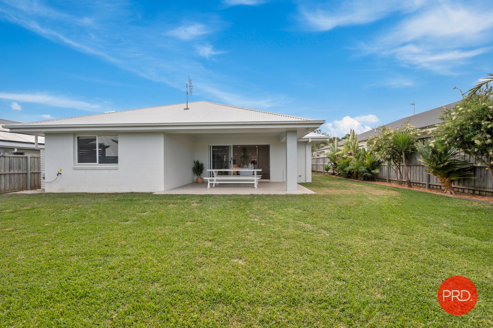 16 Watergum Close SAPPHIRE BEACH 17