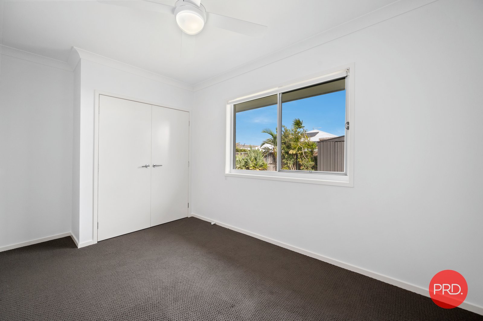 16 Watergum Close SAPPHIRE BEACH 24