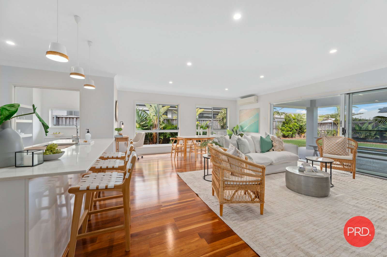16 Watergum Close SAPPHIRE BEACH 2