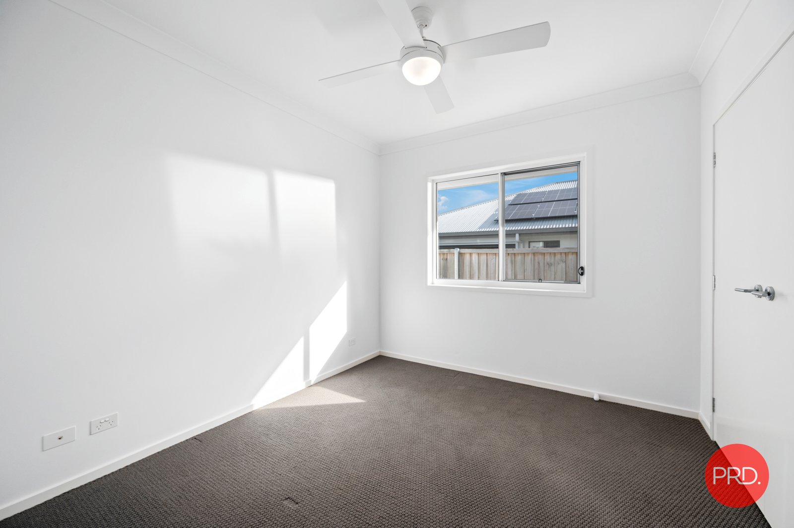 16 Watergum Close SAPPHIRE BEACH 23