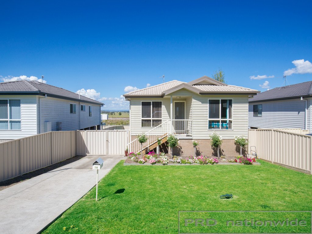 16 Wentworth st  TELARAH 1
