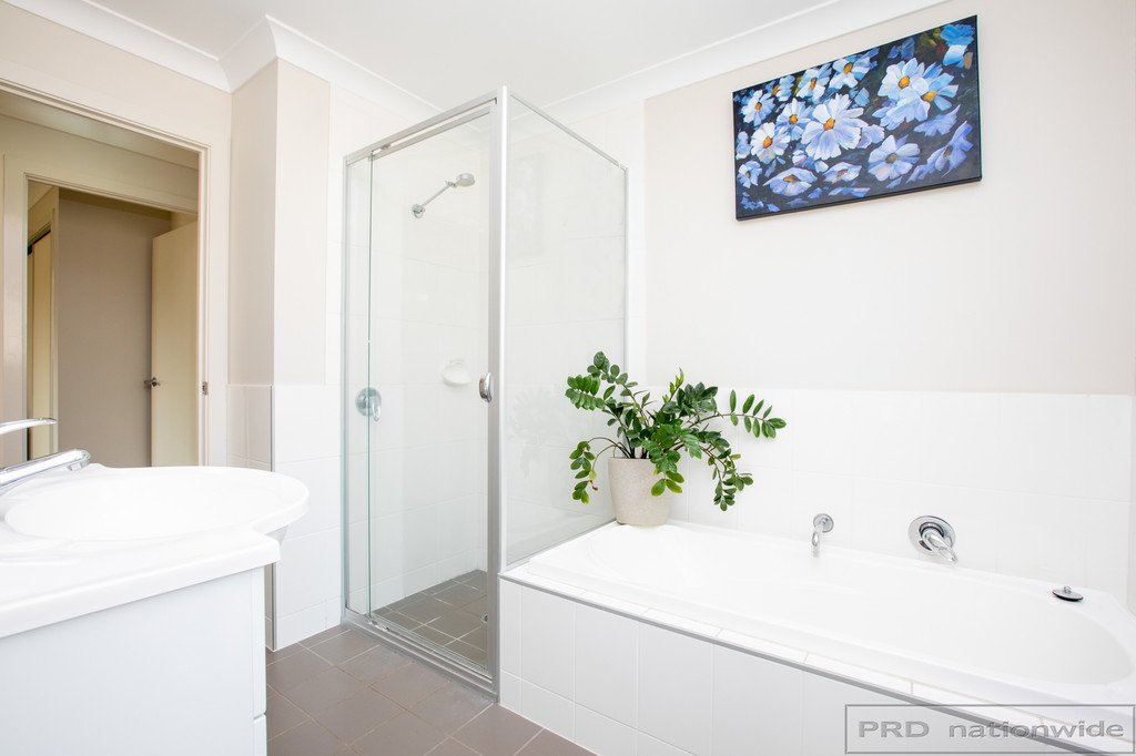 16 Wentworth Street TELARAH 8