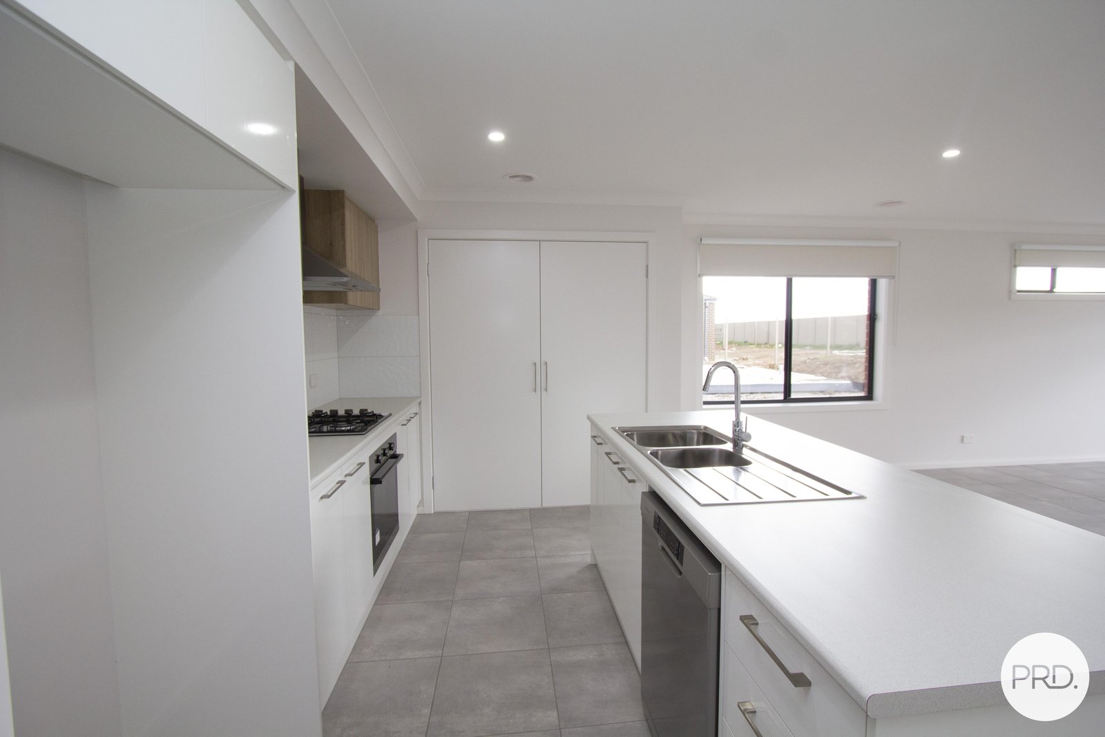 16 White Gum Way WINTER VALLEY 10