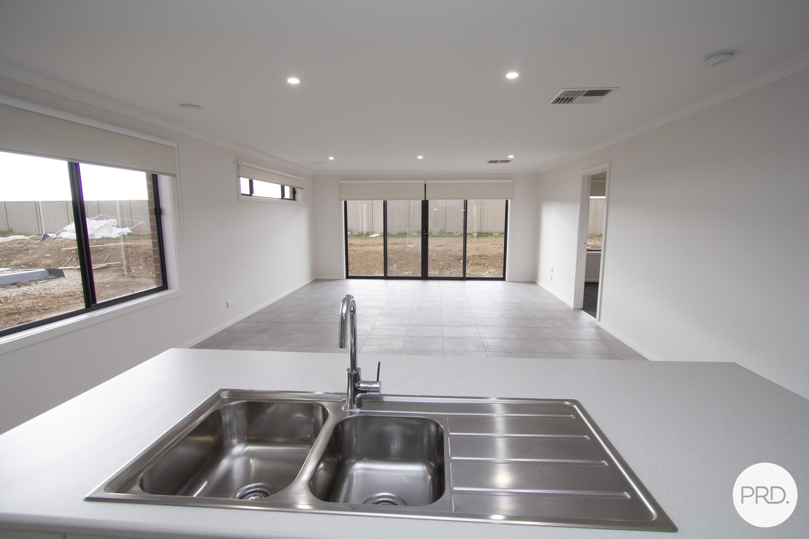 16 White Gum Way WINTER VALLEY 12