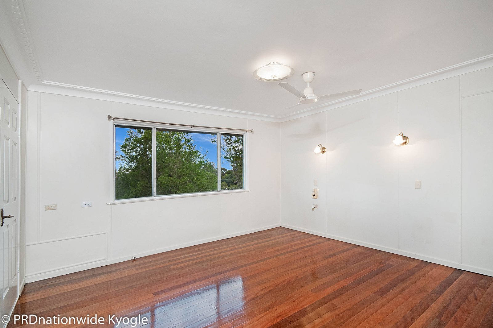16 William Street, Geneva  KYOGLE 5