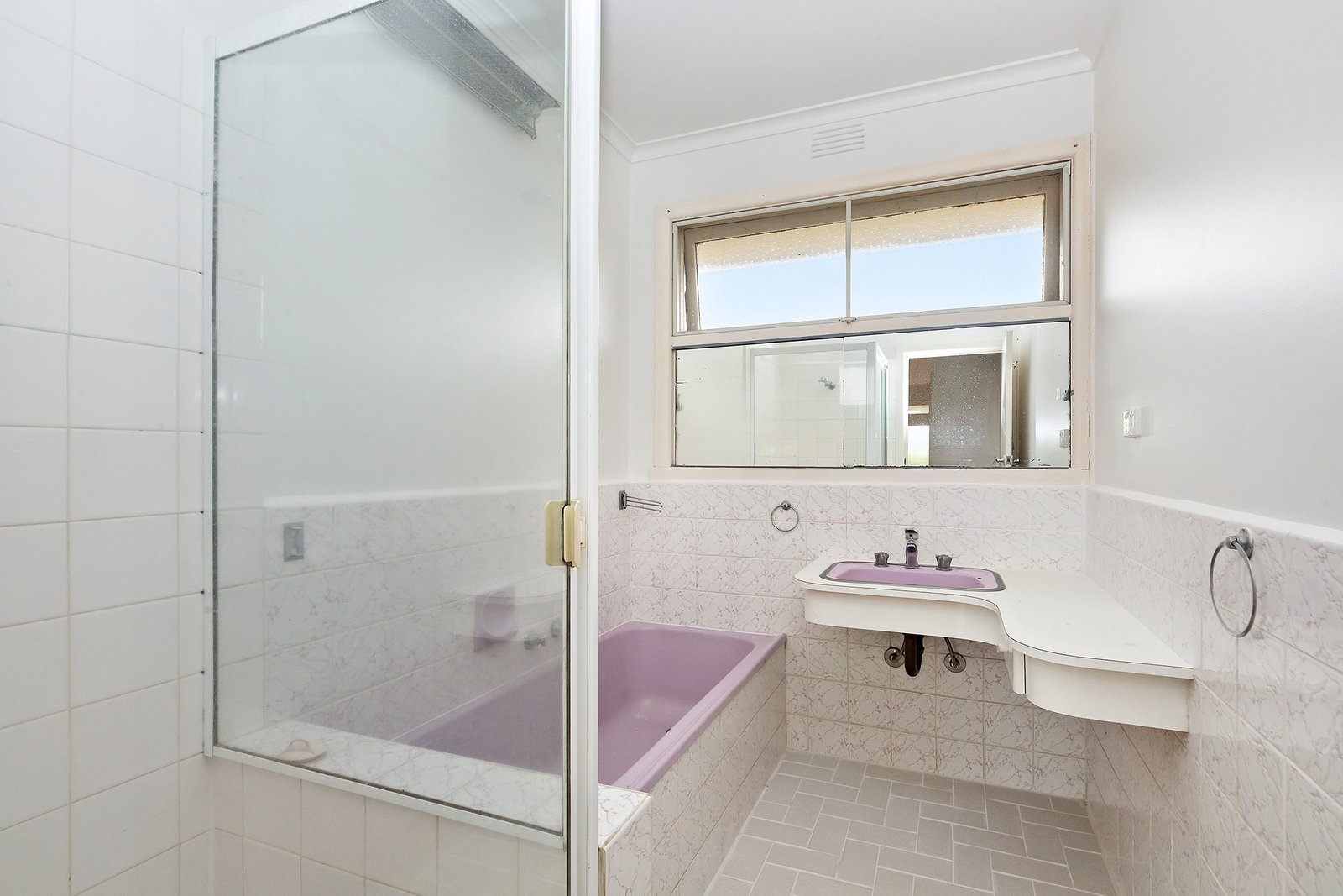 Real Estate and Property in 16 Wilma Court, Doncaster, VIC