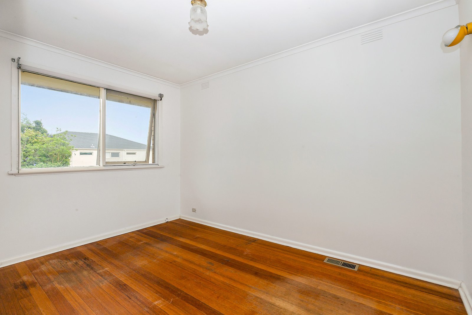 Real Estate and Property in 16 Wilma Court, Doncaster, VIC