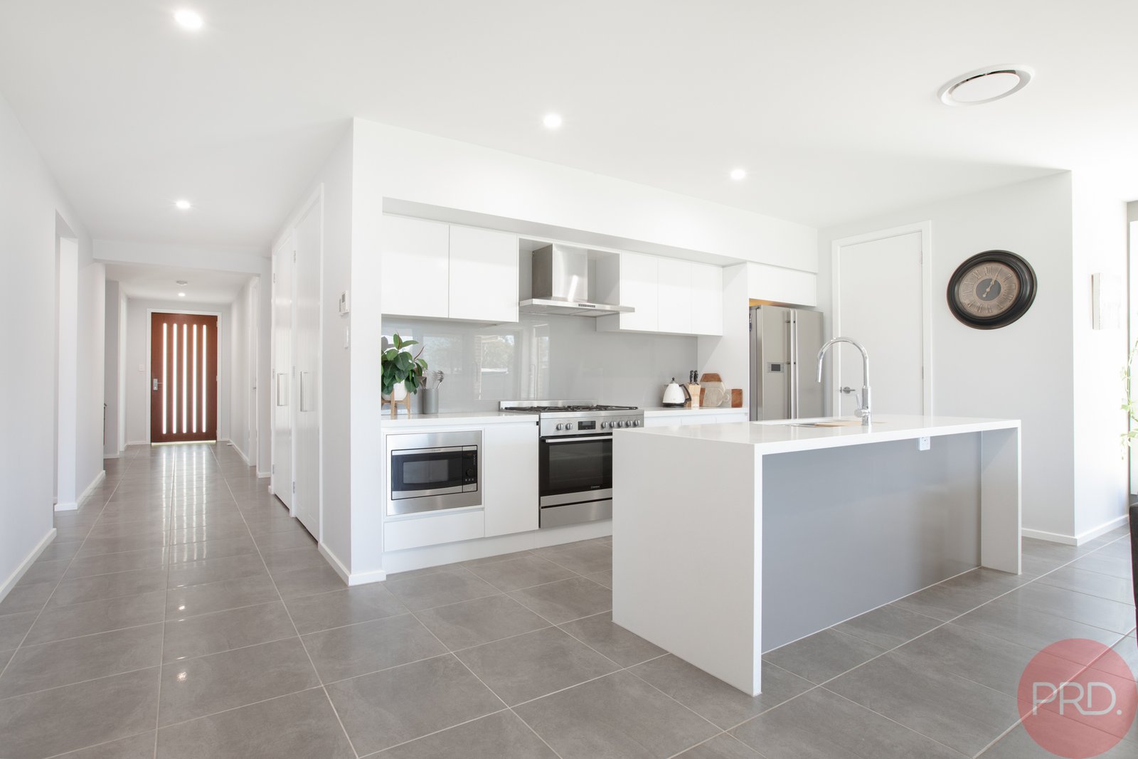 16 Windermere Road LOCHINVAR 2