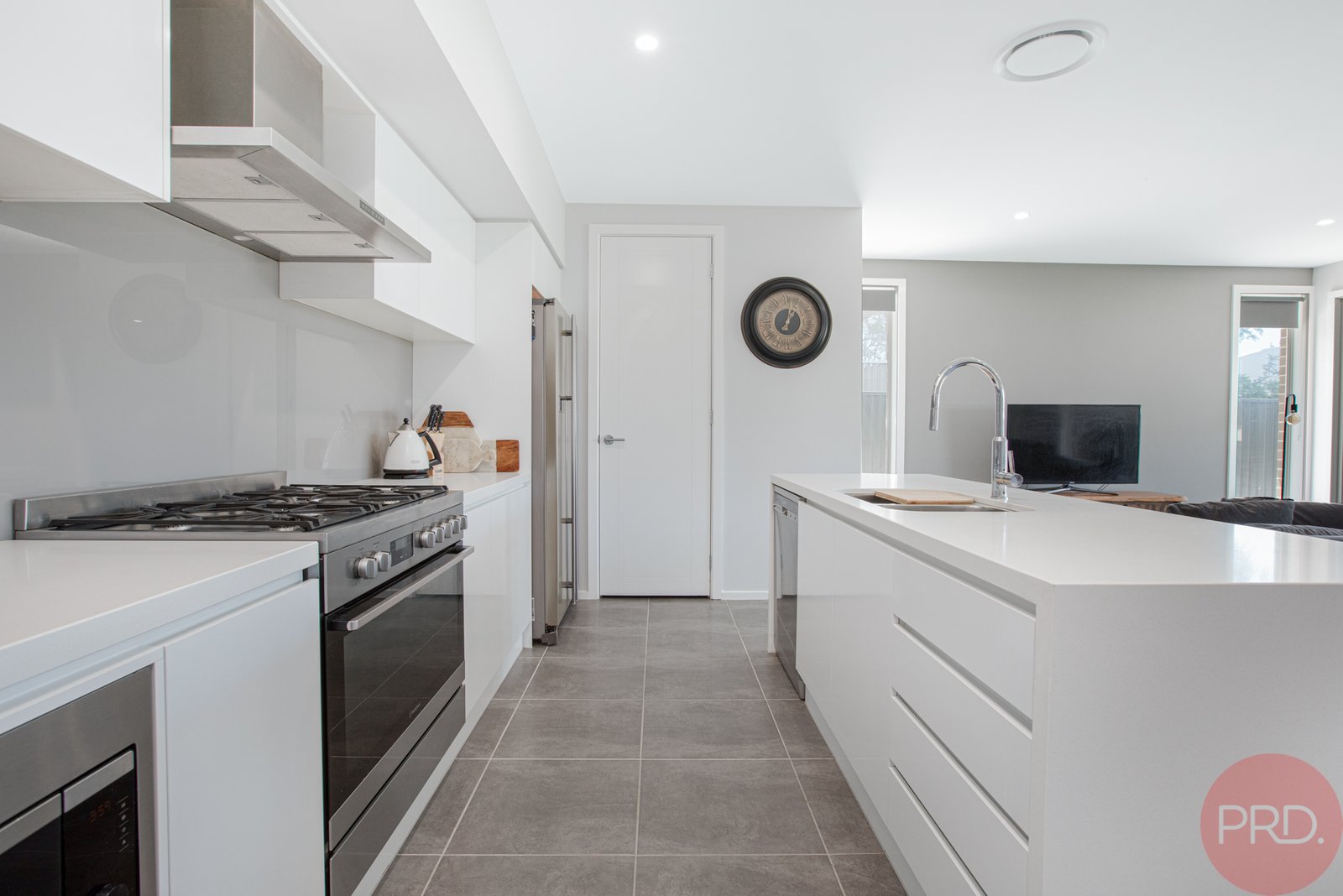 16 Windermere Road LOCHINVAR 8